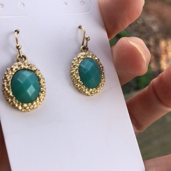 Teal Faceted Earrings 5/$25 - Picture 7 of 7